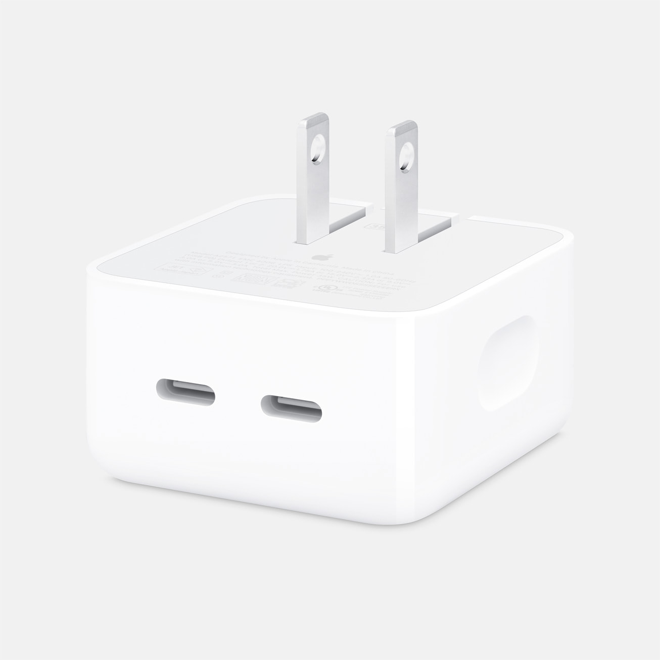 Apple-WWDC22-35W-dual-USB-C-Power-Adapter