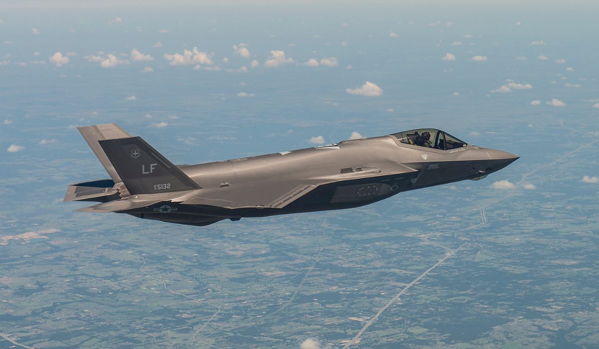 Pentagon and Lockheed Martin to produce 398 F-35 fighter jets for $30 billion.