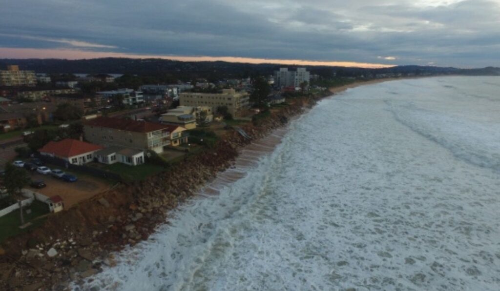 Beach erosion: satellites reveal how climate cycles impact coastlines